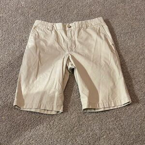 Polo Ralph Lauren Men's Tan Flat Front Shorts
